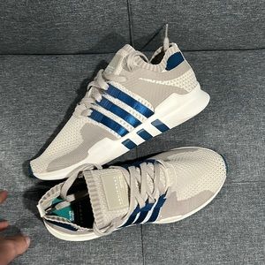 adidas shoes size 6
